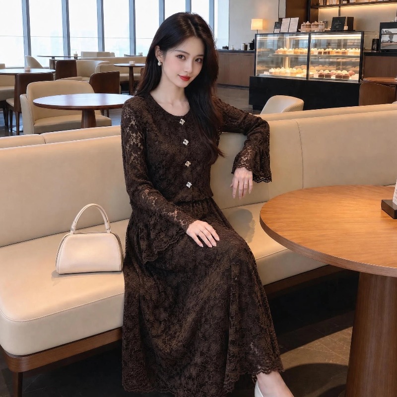 Chic Lace Two-Piece Skirt Set with Embroidered Top and Skirt - Image 2
